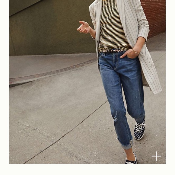 Anthropologie Denim - Pilcro slim boyfriend, distressed jeans